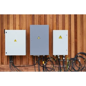 box panel outdoor